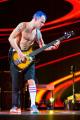  Se cortó la energía en un show de los Red Hot Chili Peppers y Flea entretuvo a los fans de una forma muy particular